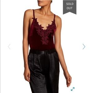 Harlowe & Graham burgundy velvet bodysuit sz Small